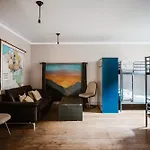 Treck Hostel *