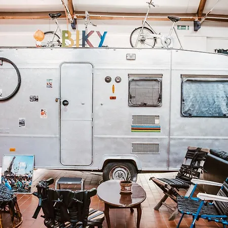 Treck Hostal *